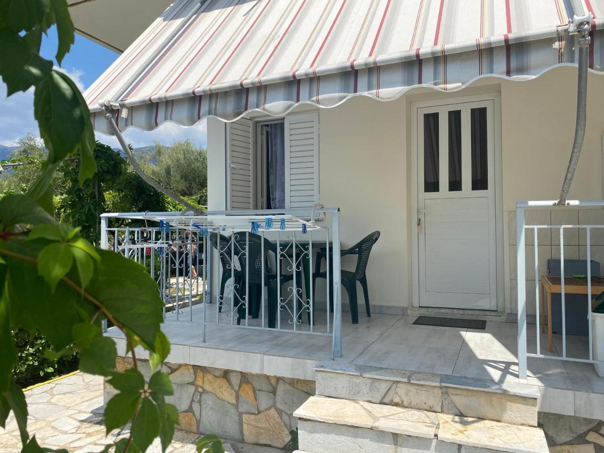 Rexhos Studios Himara Kültér fotó