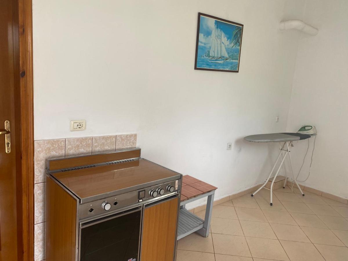 Rexhos Studios Himara Kültér fotó
