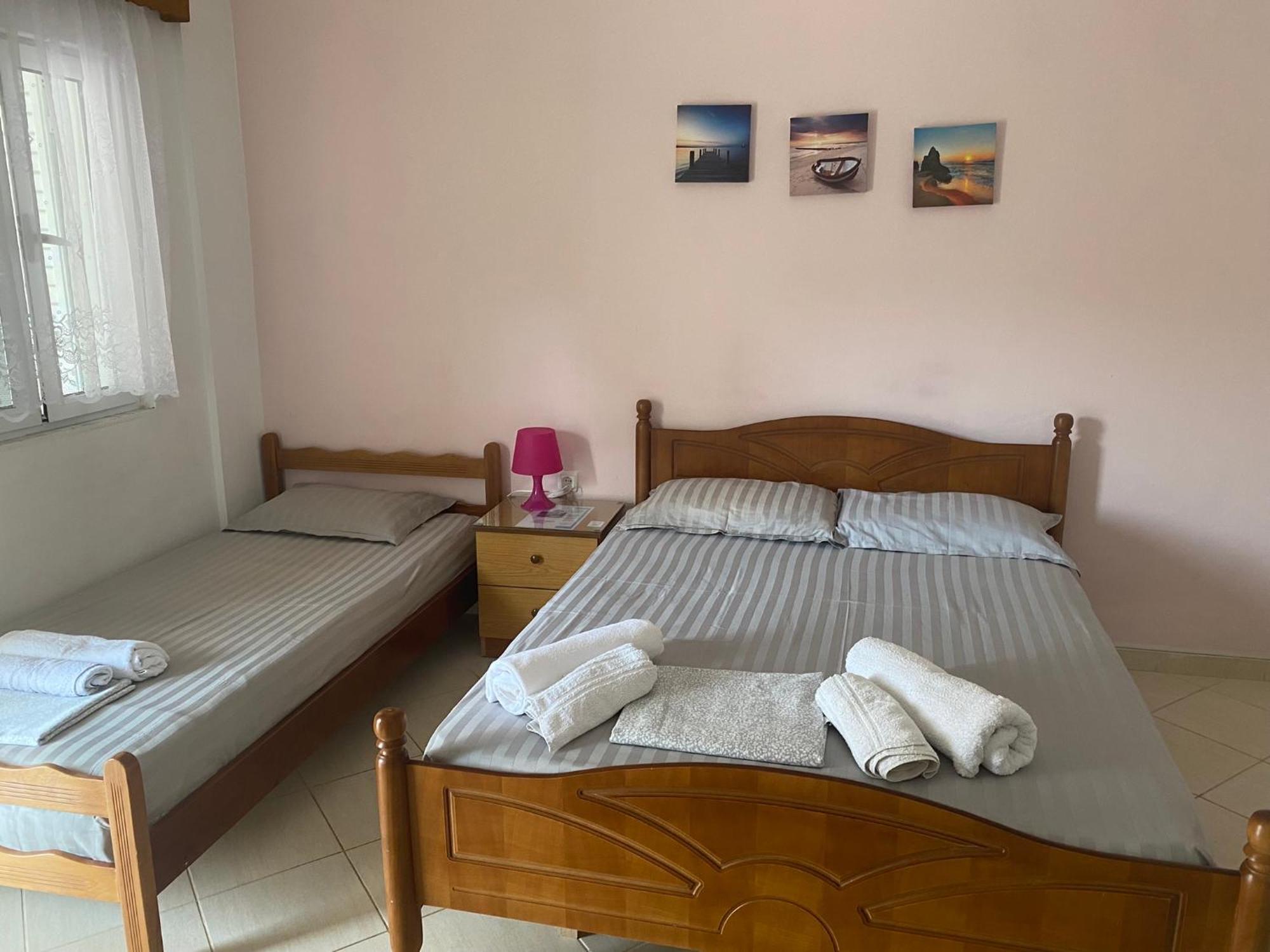 Rexhos Studios Himara Kültér fotó