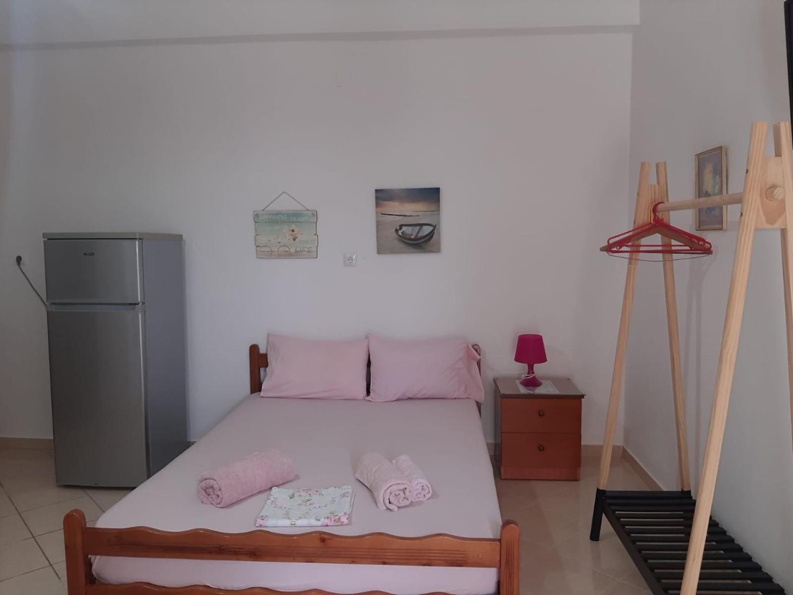 Rexhos Studios Himara Kültér fotó