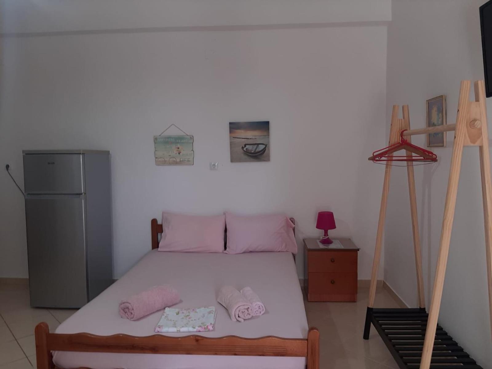 Rexhos Studios Himara Kültér fotó
