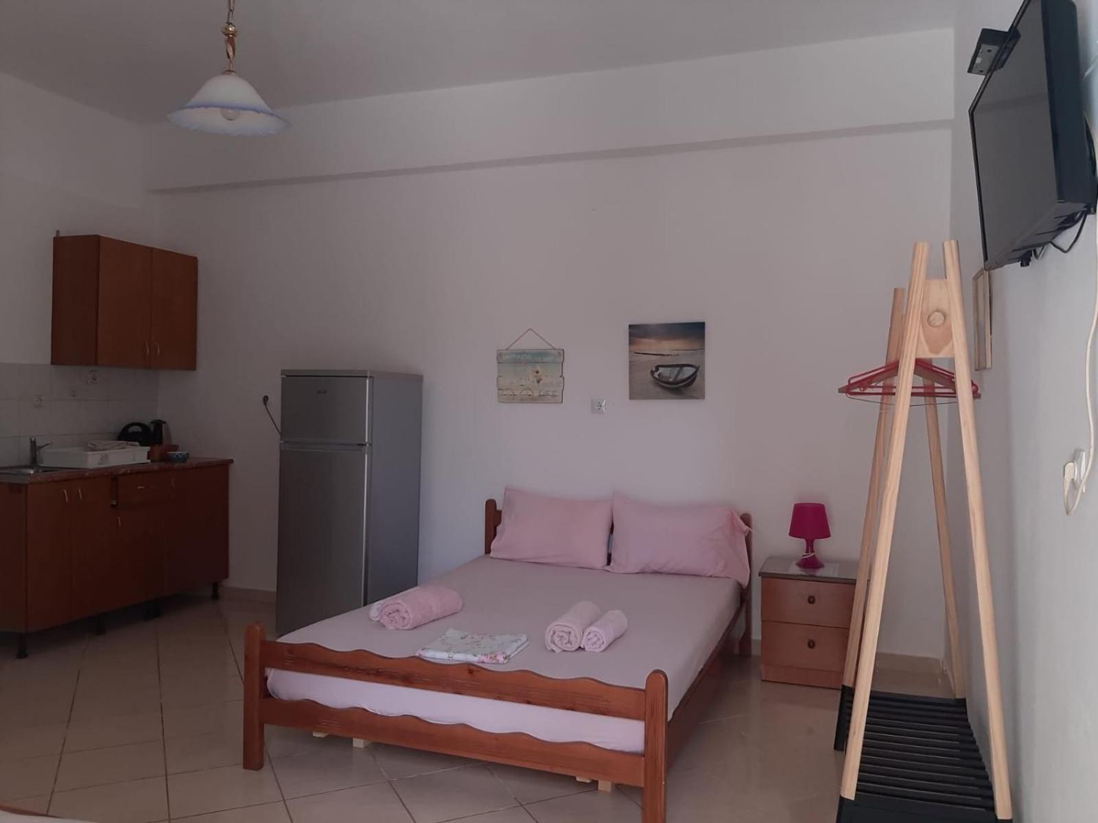 Rexhos Studios Himara Kültér fotó