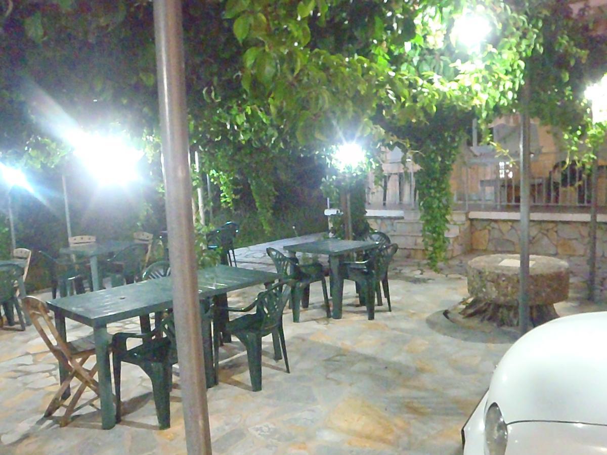 Rexhos Studios Himara Kültér fotó