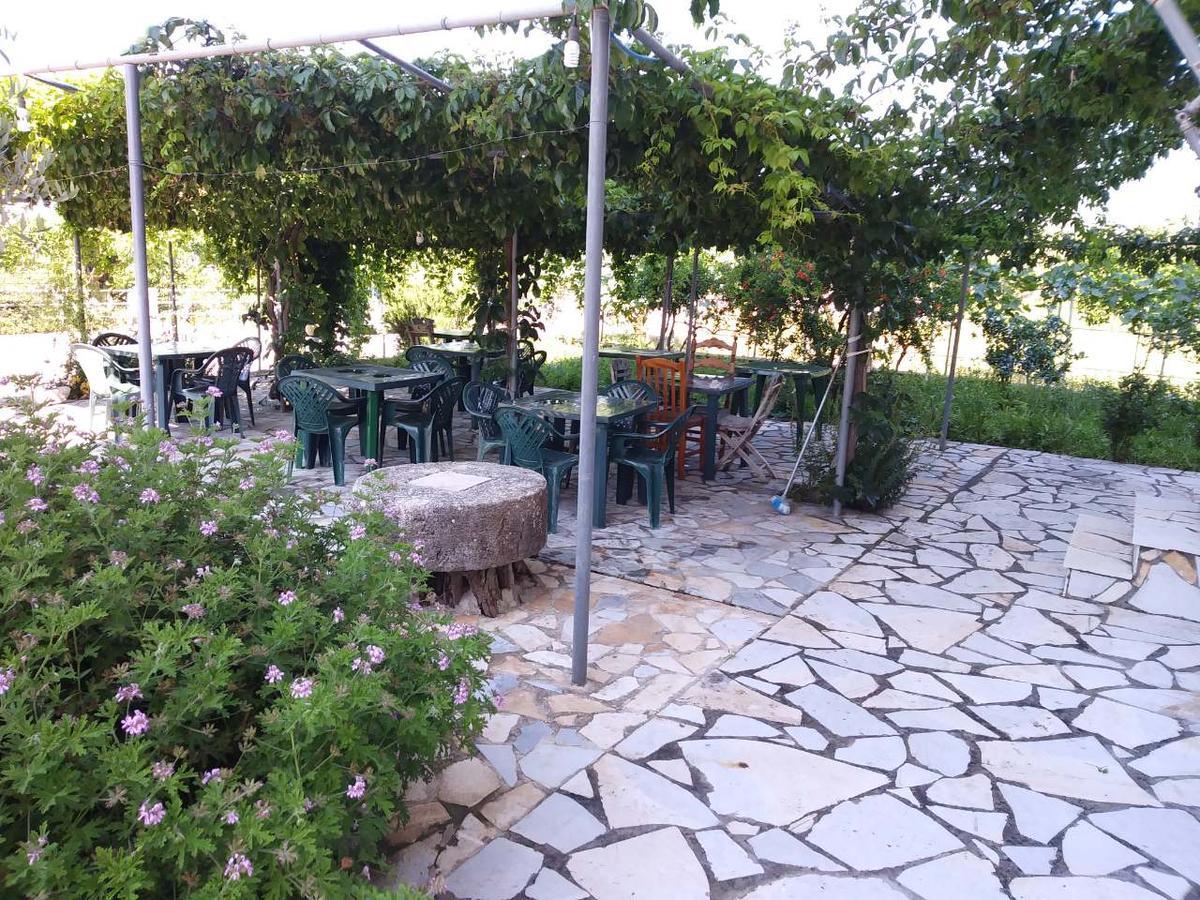 Rexhos Studios Himara Kültér fotó