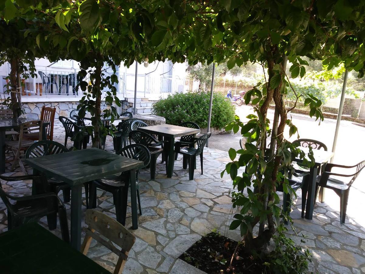 Rexhos Studios Himara Kültér fotó