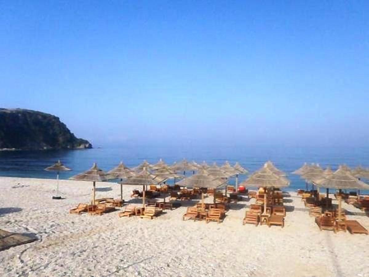 Rexhos Studios Himara Kültér fotó